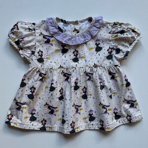 Girls' Halloween Witch Print Ruffle Collar Top - Purple & Cream